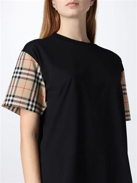 burberry t shirt damen schwarz|Burberry t shirts price.